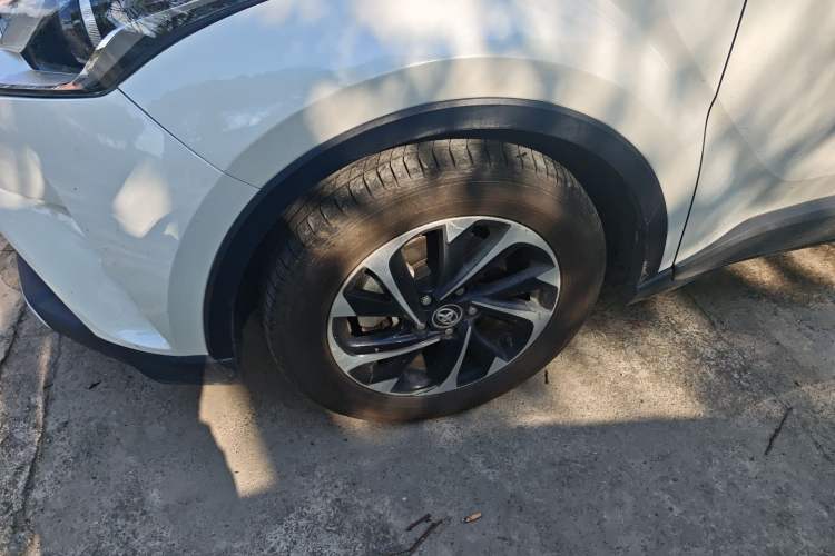 Used Toyota IZOA 2018 2.0L Yichi Edition China V Standard Exterior 4