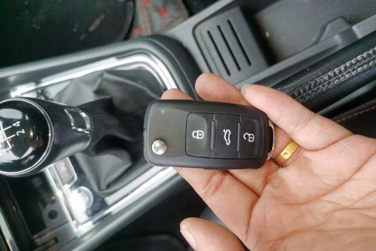 Used Volkswagen C-TREK 2017 1.6L Manual Luxury Model
