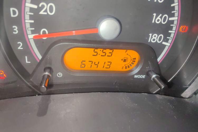 Used Suzuki Alto 2013 1.0L Automatic Luxury Model
