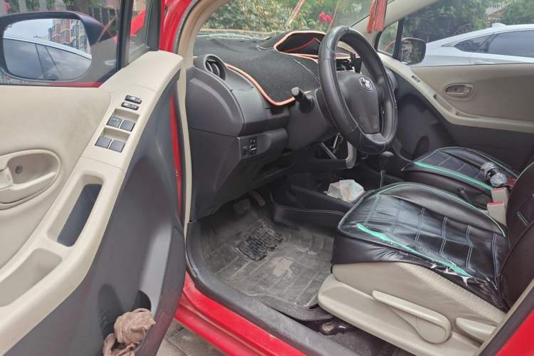 Used Toyota Yaris 2011 1.6E Automatic Charm Edition
