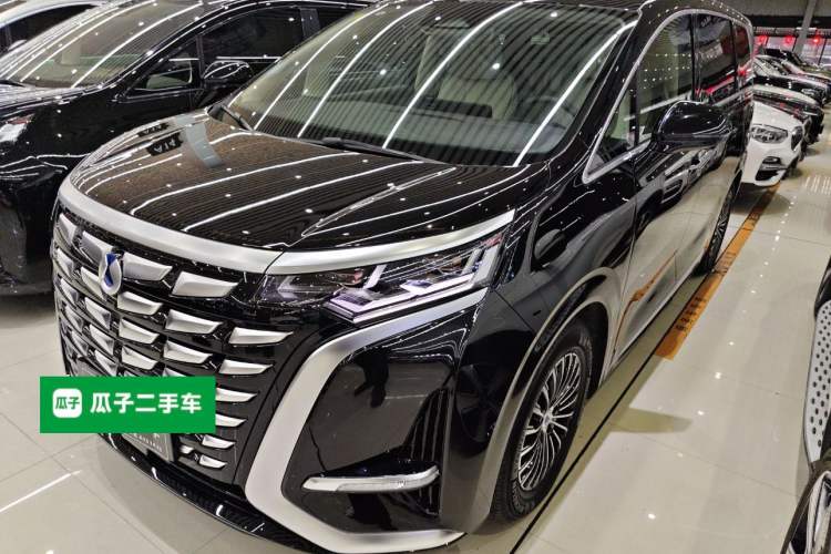 Used Denza D9 2024 DM-i 1050 Luxury Model