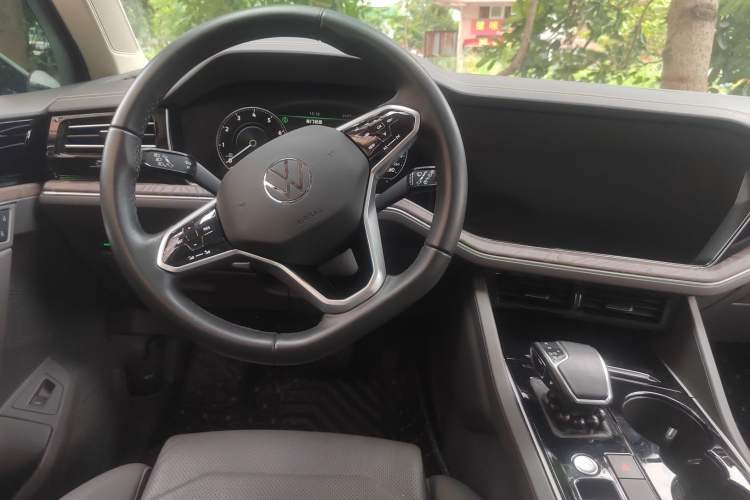 Used Volkswagen Touareg 2023 2.0 TSI RuiShang Edition
