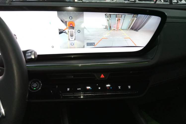 Used Buick Envision 2024 Encore Plus 28T AWD Luxury Edition
