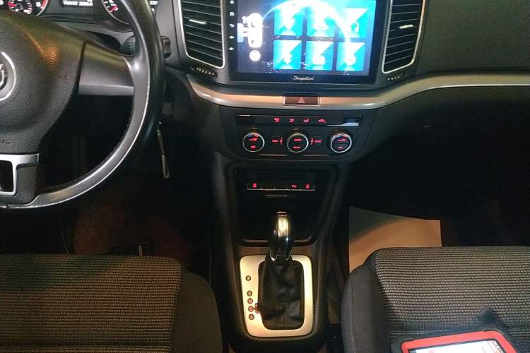 Used Volkswagen Sharan 2014 2.0 TSI Standard Model Gear Lever