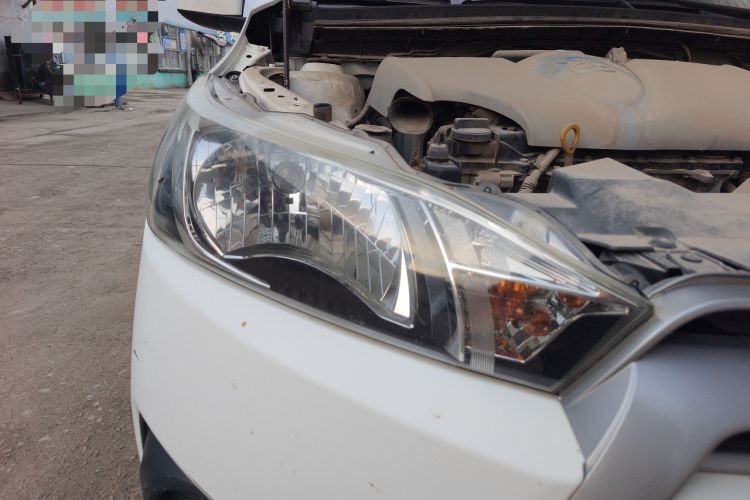 Used Toyota YARiS L Zhi Xuan 2015 1.5E Automatic Charm Edition Right Front Headlight