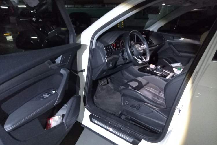 Used Audi Q5L 2021 40 TFSI Fashion Dynamic Model