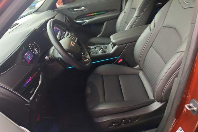 Used Cadillac XT4 2021 28T Two-Wheel Drive Tech Edition