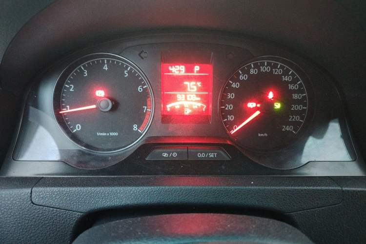 Used Volkswagen Santana 2015 1.6L Automatic Fashion Edition
