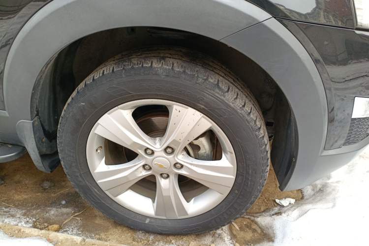 Used Chevrolet Captiva 2012 2.4L 4x4 Flagship Edition 7 Seats