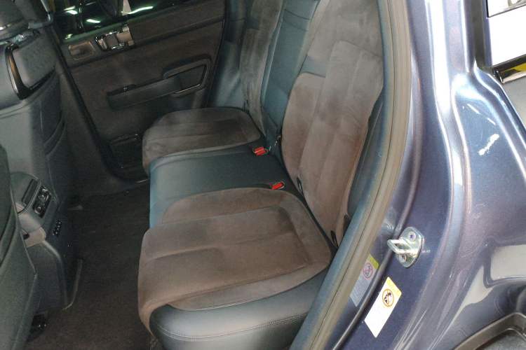 Used Formula Leopard 5 2023 Cloud Ride Flagship Edition
