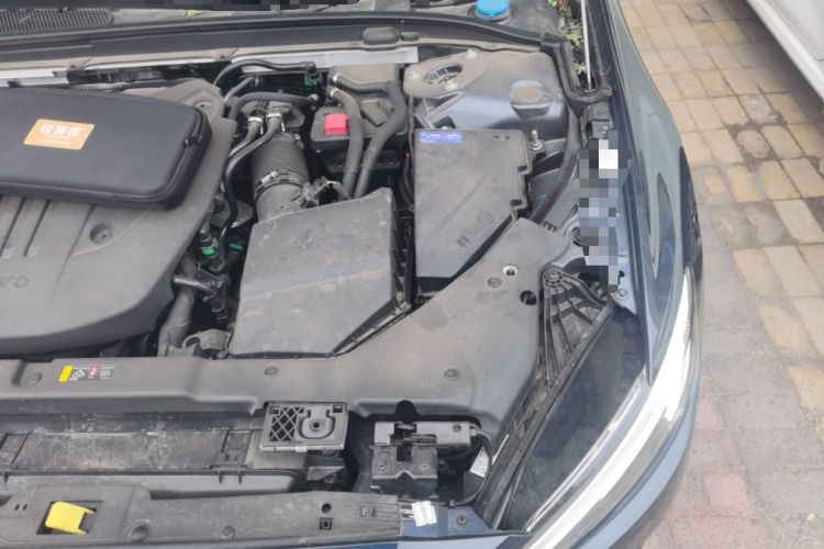 Used Volvo S60 2025 B4 Zhiyuan Luxury Edition
