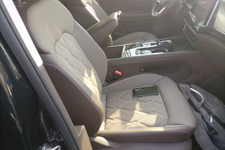 Used Volkswagen Viloran 2024 380TSI Premium Edition