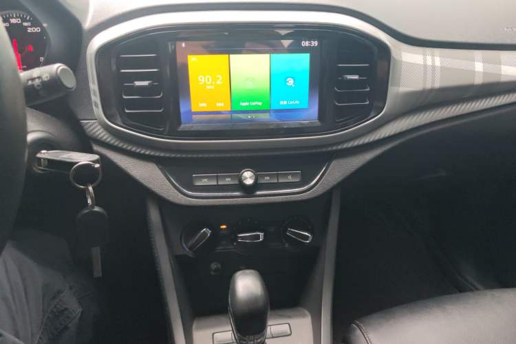 Used MG 3 2017 1.5L Automatic Smart Connect Elite Edition Audio And AC Panel