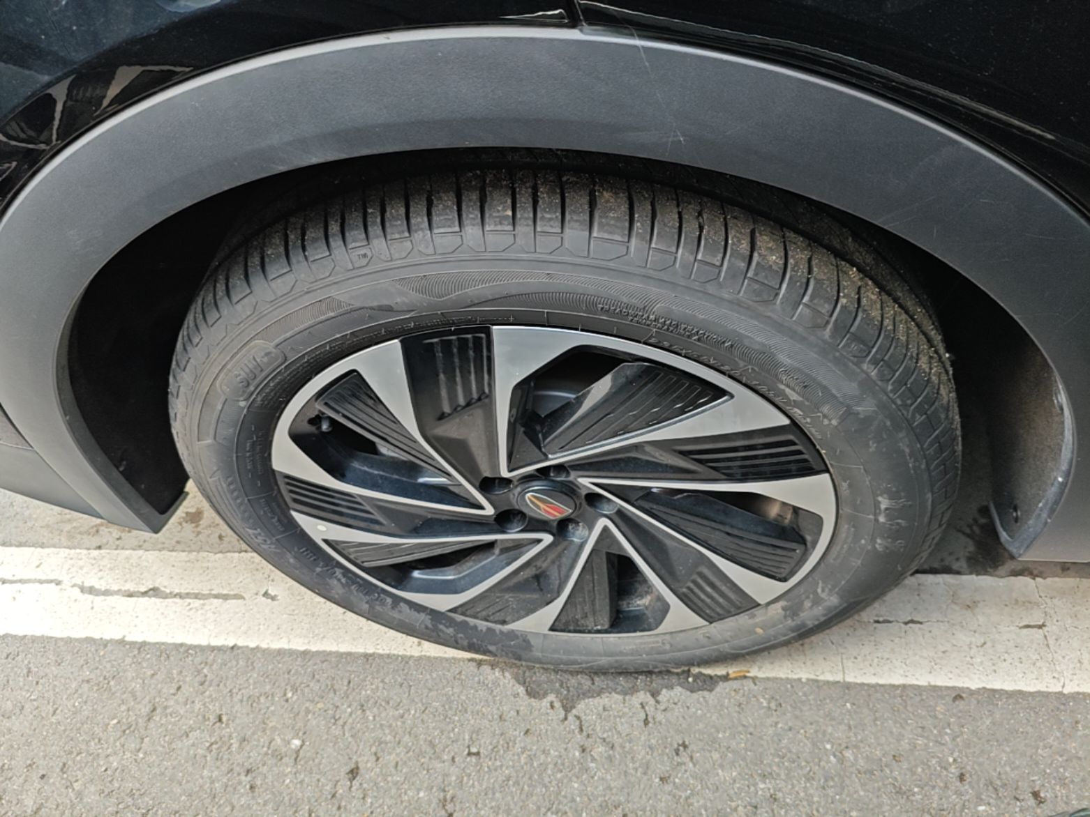 Hongqi HS7 PHEV 2024 2.0T PHEV Four-Wheel Drive Flagship Edition 6 Seats — снимка 11