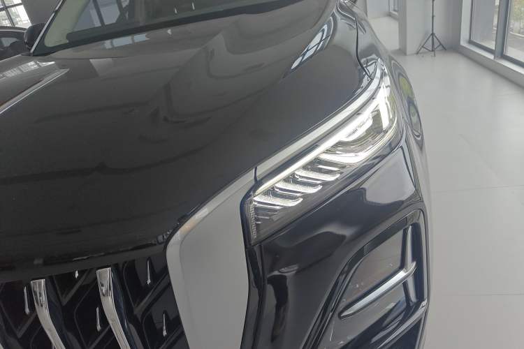 Used Hongqi HS5 2023 2.0T Qixiang Pro Edition Left Front Headlight