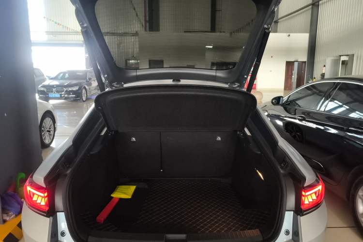 Used Volkswagen Lamando 2022 Lavida L 280TSI DSG Cool & Spicy Edition