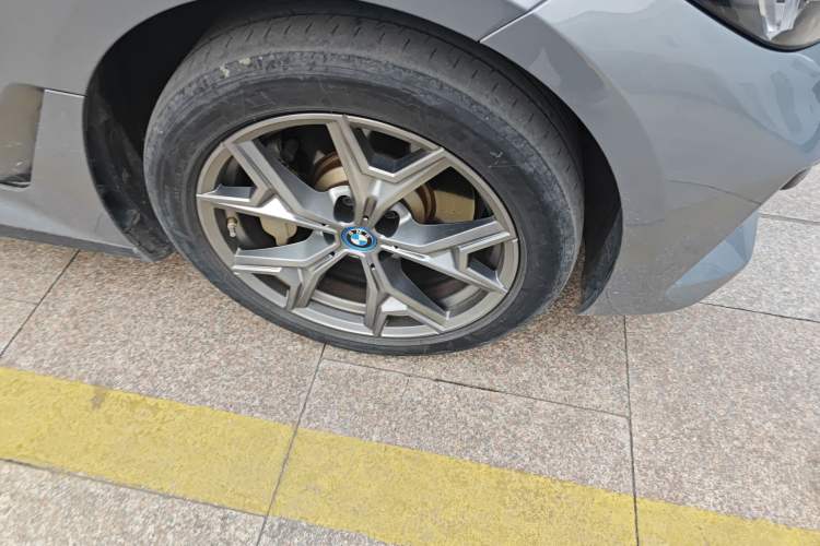 Used BMW i3 2023 eDrive 40 L Midnight Edition