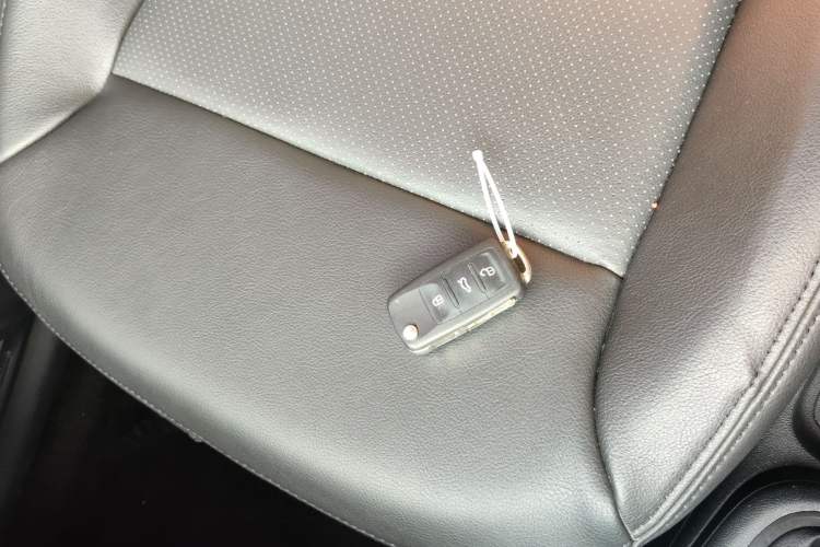 Used Volkswagen Polo 2013 1.4L Manual Fashion Edition Vehicle Key