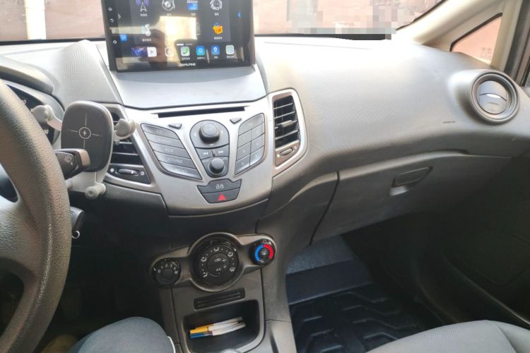 Used Ford Fiesta 2013 Sedan 1.5L Manual Fashion Edition Audio And AC Panel