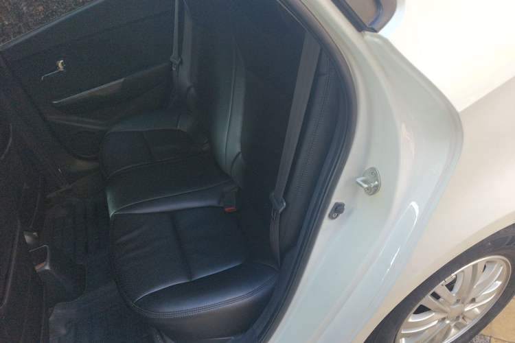 Used Kia K2 2012 Sedan 1.4L Automatic GLS Commemorative Edition
