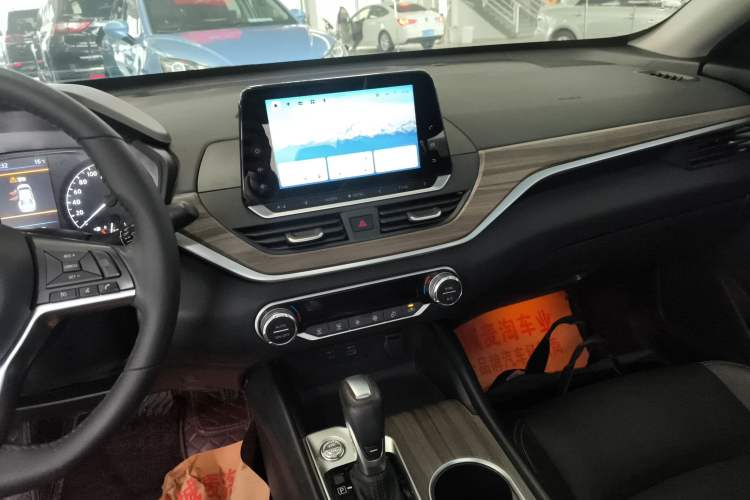 Used Nissan Teana 2021 2.0L XL Comfort Edition Audio And AC Panel