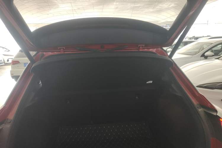 Used Volkswagen T-ROC 2023 300TSI DSG Two-Wheel-Drive Chen Guang Edition