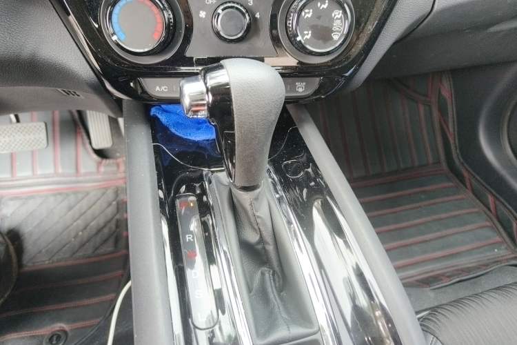 Used Honda Vezel 2020 1.5L CVT Pioneer Edition