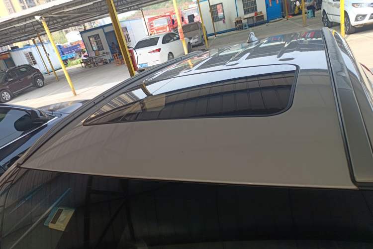 Used Hyundai Tucson 2015 1.6T Dual-Clutch Two-Wheel-Drive Smart Model Roof