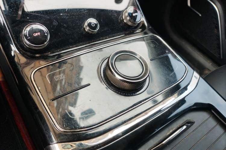 Used NETA U 2023 NETA U-Ⅱ Challenge Edition 400 U Show – Lithium Iron Phosphate
