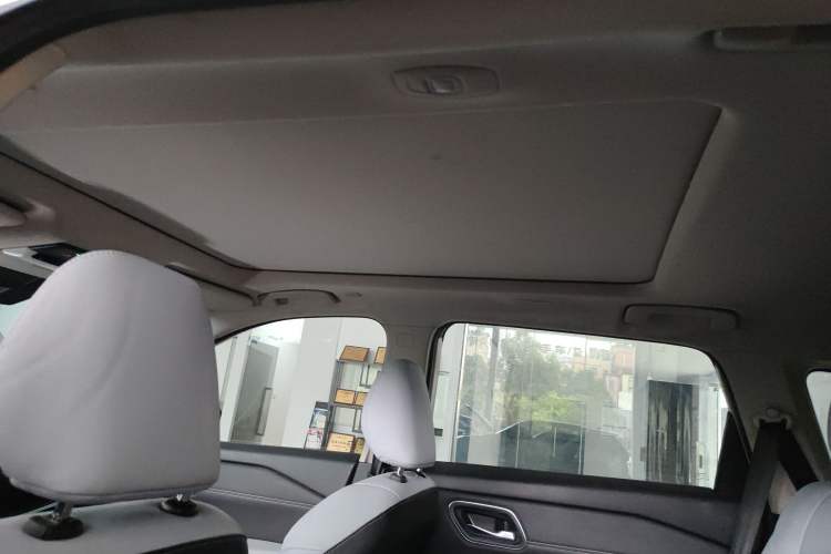 Used Nissan X-Trail 2023 e-POWER Ultra-Hybrid Dual-Motor All-Wheel-Drive Luxury Edition Headliner