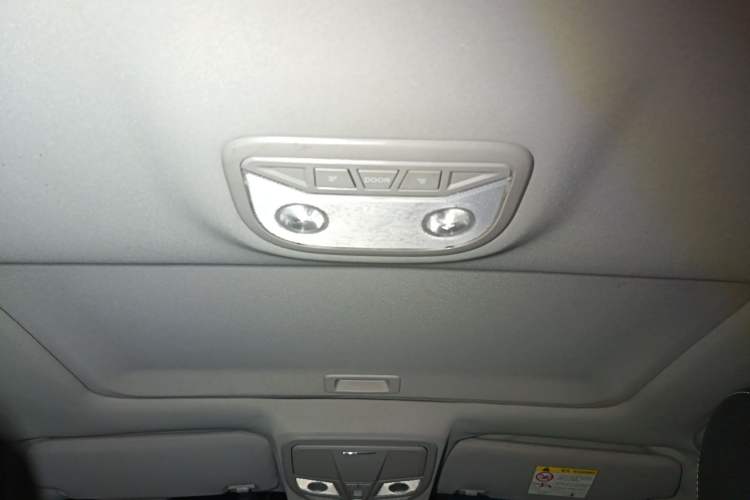 Used Geely Auto Emgrand 2016 Sedan 1.5L Manual Upward Edition
