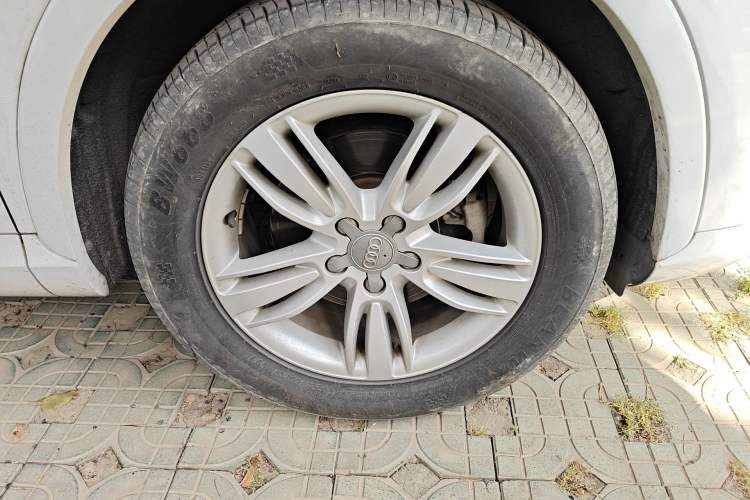 Used Audi Q3 2015 35 TFSI quattro Technology Edition Right Front Wheel Hub