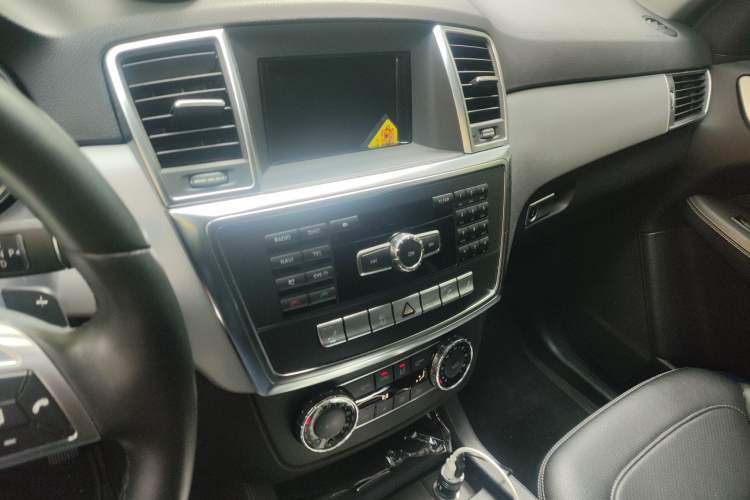 Used Mercedes-Benz M-Class 2012 ML 300