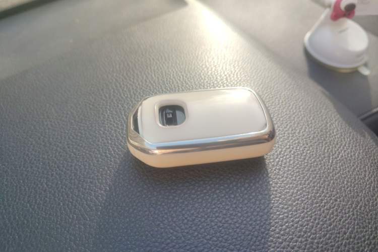 Used Honda Avancier 2017 240TURBO Two-Wheel Drive Elite Edition Vehicle Key