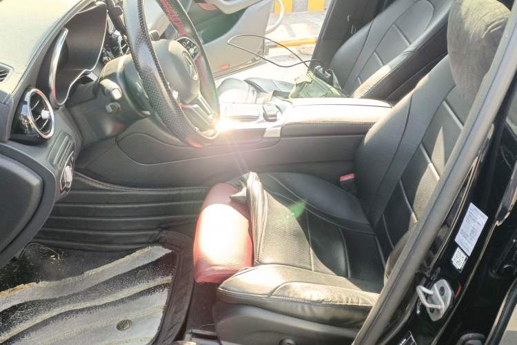 Used Mercedes-Benz GLC Coupe 2020 GLC 260 4MATIC Coupe SUV
