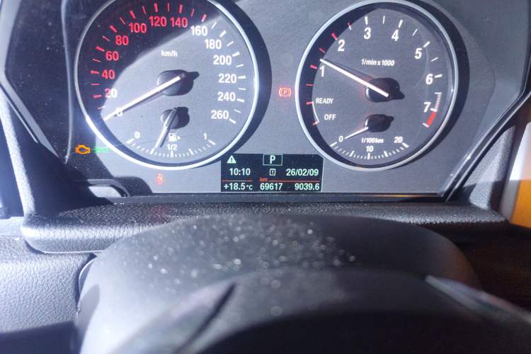 Used BMW 2 Series Gran Tourer 2015 218i Leading Model Odometer Close Up