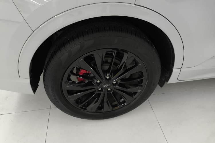 Used Ford Escape 2024 EcoBoost 245 Four-Wheel Drive ST-Line Pro Trim