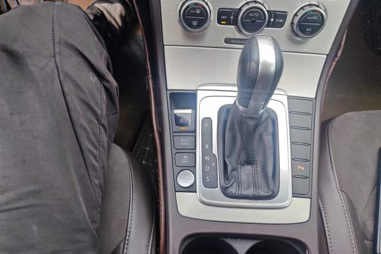 Used Volkswagen Magotan (Import) 2015 Travel Edition 2.0 TSI Comfort Version
