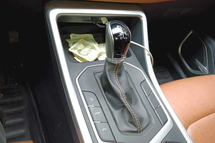 Used Geely Auto Vision X6 2020 1.4T CVT Luxury Edition