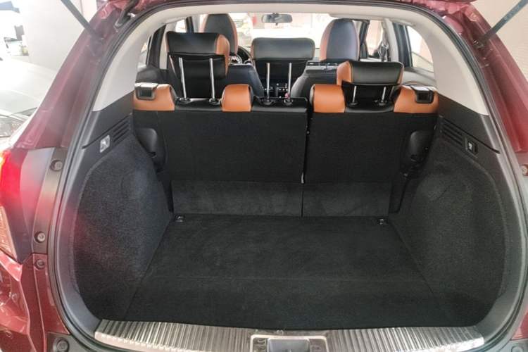Used Honda Vezel 2015 1.8L CVT 2WD Luxury Model
