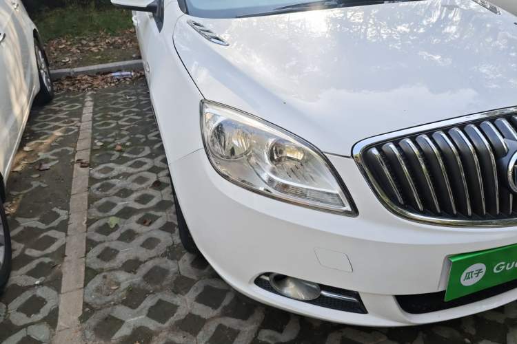 Used Buick GT 2013 GT 1.6L Automatic Fashion Edition Right Front Headlight