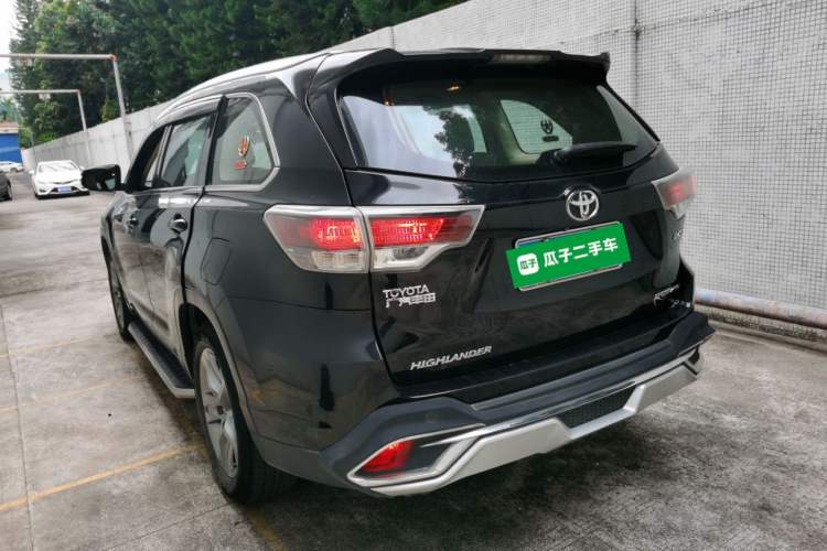 Used Toyota Highlander 2015 2.0T Four-Wheel Drive Luxury Edition 7-Seater Rear Left 45 Deg
