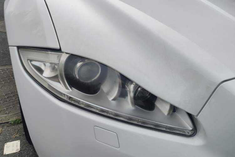 Used Jaguar XJ 2014 XJL 2.0T Two-Wheel-Drive Elegant Business Edition Right Front Headlight