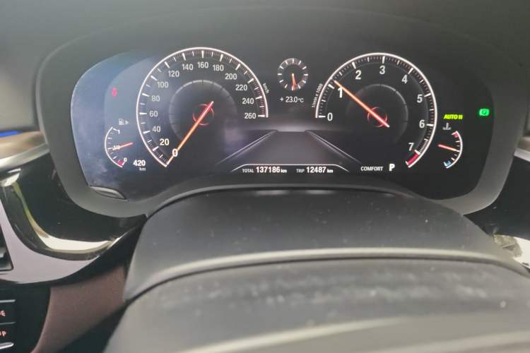 Used BMW 5 Series 2019 Facelifted 530Li Leading Edition Luxury Package
