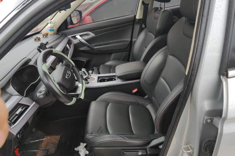 Used Geely Auto Emgrand X7 Sport 2021 Million Edition 1.8TD DCT Two-Wheel Drive Comfort Model Left Front Seat