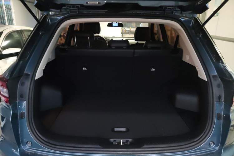 Used CHANGAN CS55 2018 1.5T Automatic Colorful Edition China V Standard
