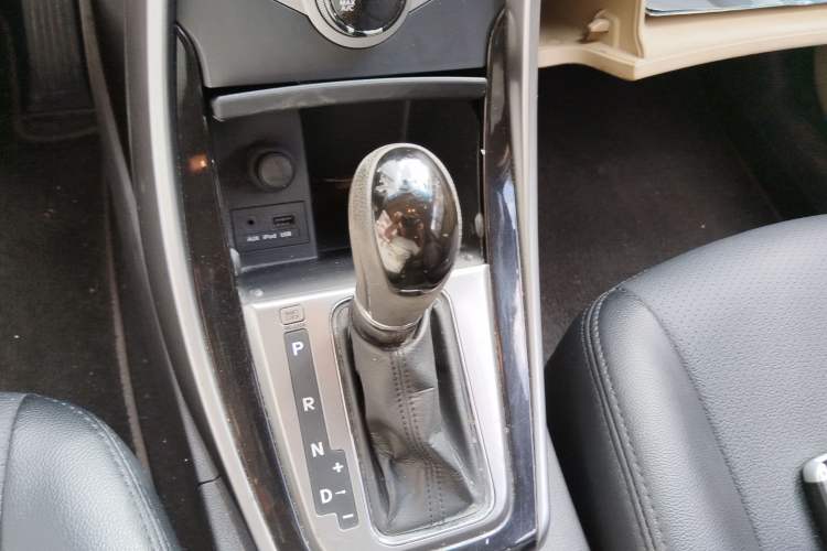 Used Hyundai Elantra (5th Generation / Langdong) 2012 1.6L Automatic Leading Model