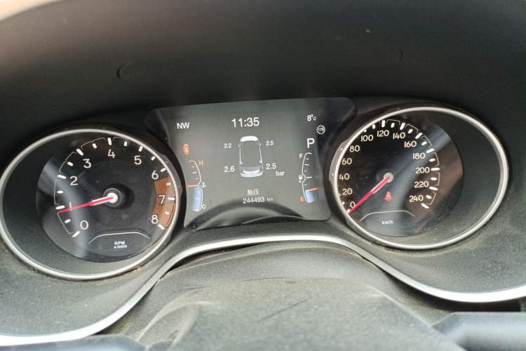 Used Jeep Compass 2017 200T Automatic Family Edition