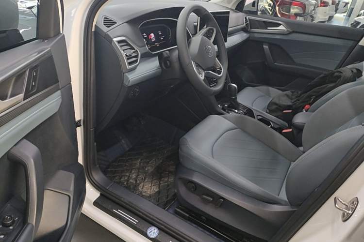 Used Volkswagen Tharu 2024 300TSI Two-Wheel-Drive Full Moon Edition
