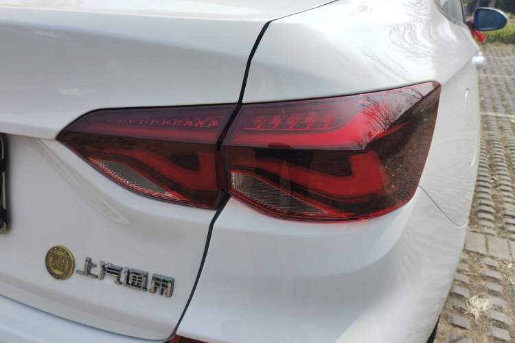 Used Chevrolet Monza 2022 320 Automatic Enjoyment Sunroof Version Exterior 3